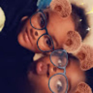 Meet your Posher, Amelia